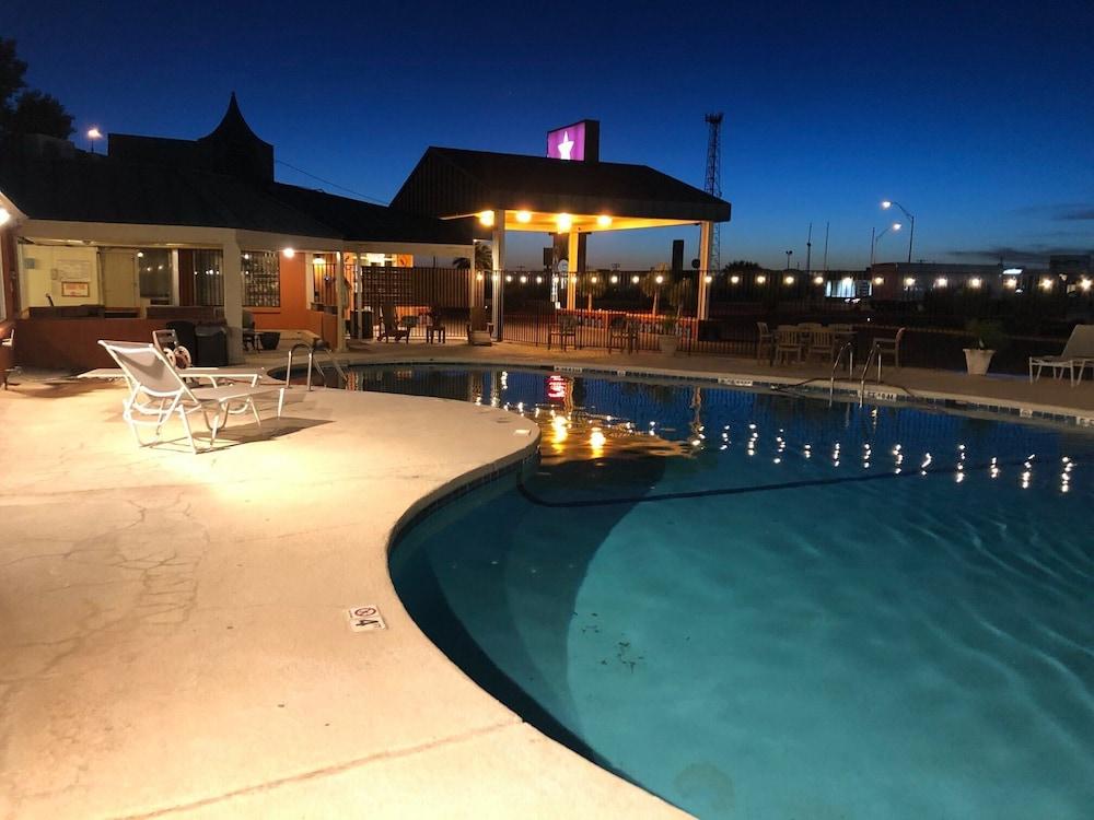 The Classic Desert Aire Hotel Alamogordo Exterior photo